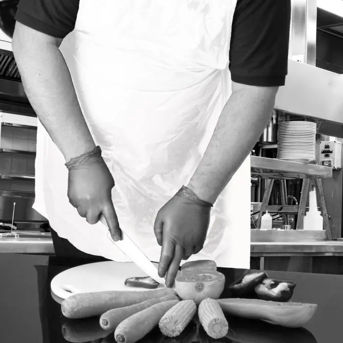 [W-DAWPALLET] White Disposable Aprons *PALLET* 10x1000