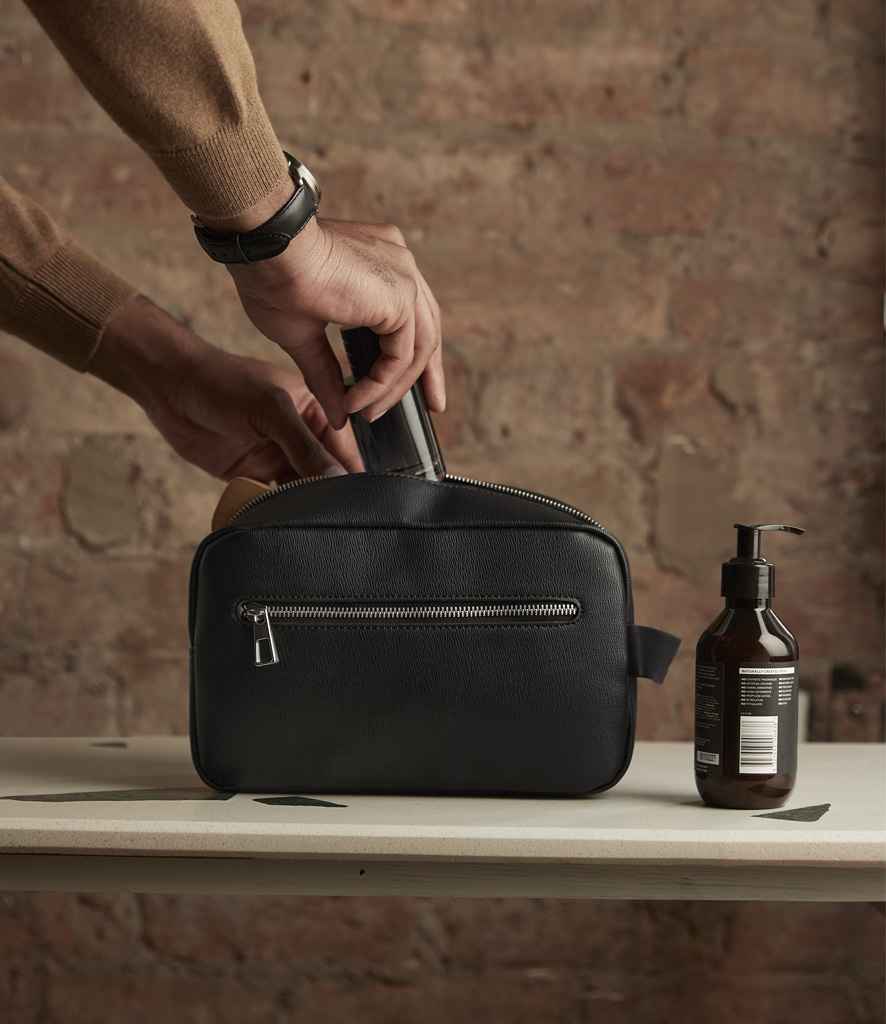 [QD779] Quadra Tailored Luxe Wash Bag