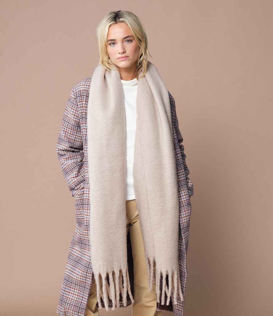 Beechfield Fluffy Scarf